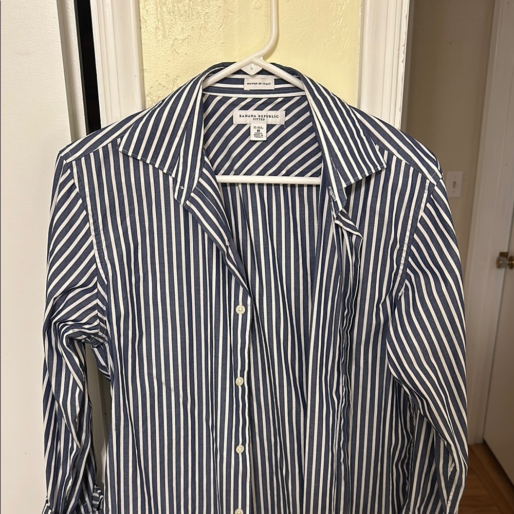 Banana Republic Men's Blue Striped Shirt